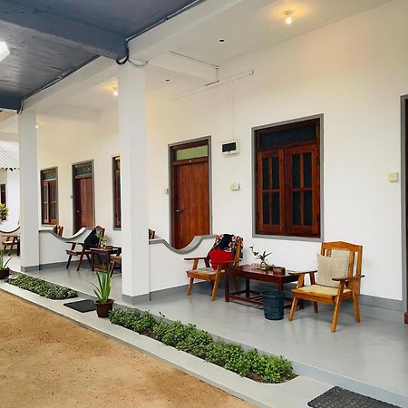 Zimbay Guest House Arugam Bay Exterior foto