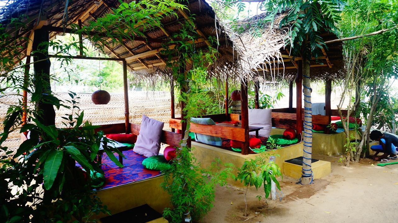Zimbay Guest House Arugam Bay Exterior foto